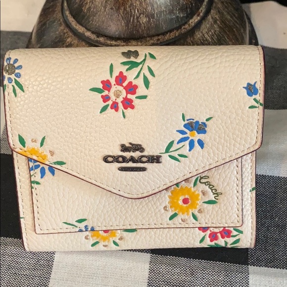 Coach Handbags - Coach Small Envelope Wallet in Wildflowers NWOT